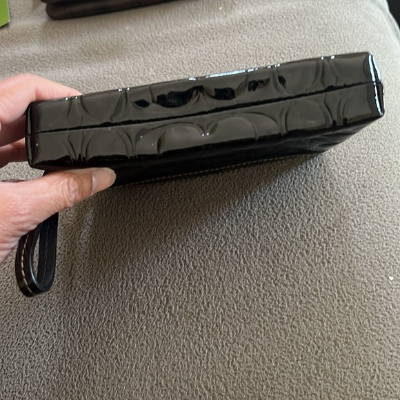 Shiny black Coach Wristlet - Picture 3 of 4